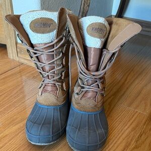 Khombu Tan and Black Snow Boots